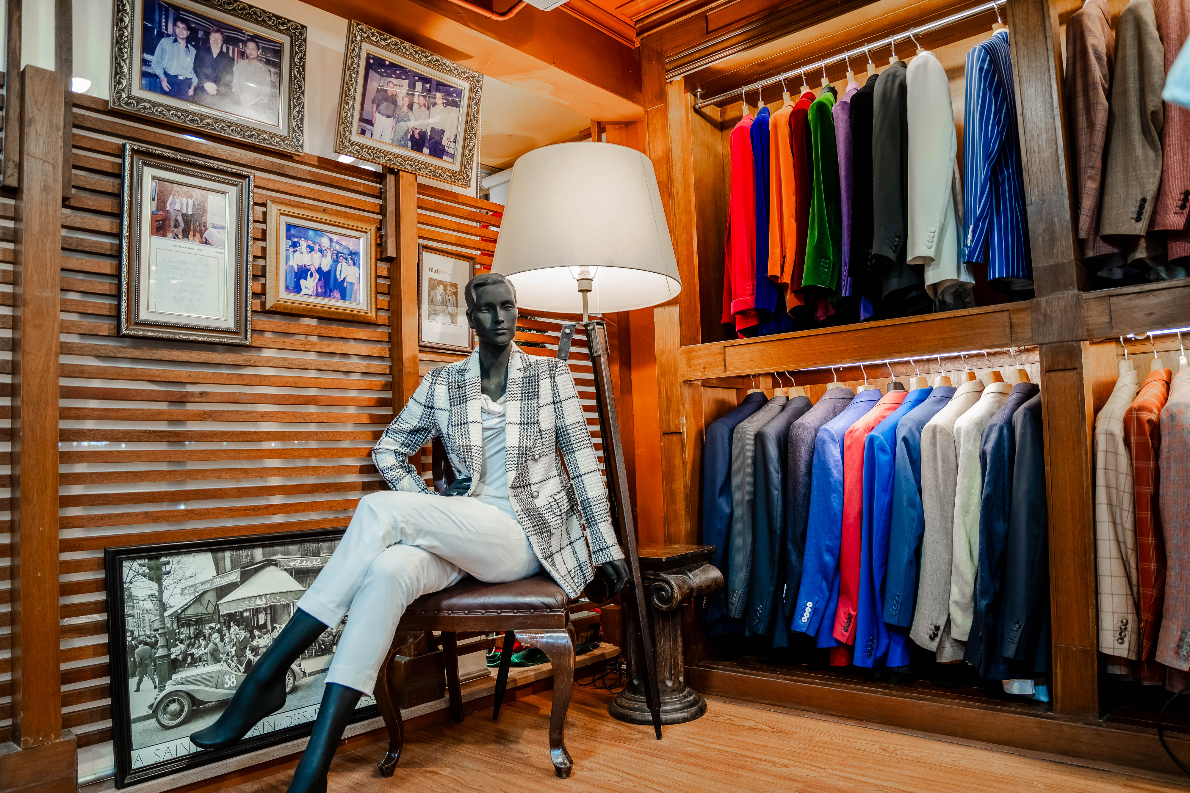 Showroom corner with mannequin